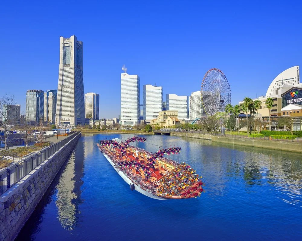 「花の港」特別企画 船とロープウェイを彩る花のインスタレーション ～開催500日前に合わせてのイベントを開催～