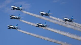 横浜園芸博開幕日にブルーインパルス展示飛行へ